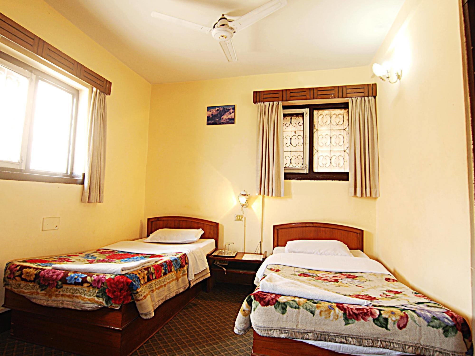 Karma Hotel Nepal Katmandú Exterior foto